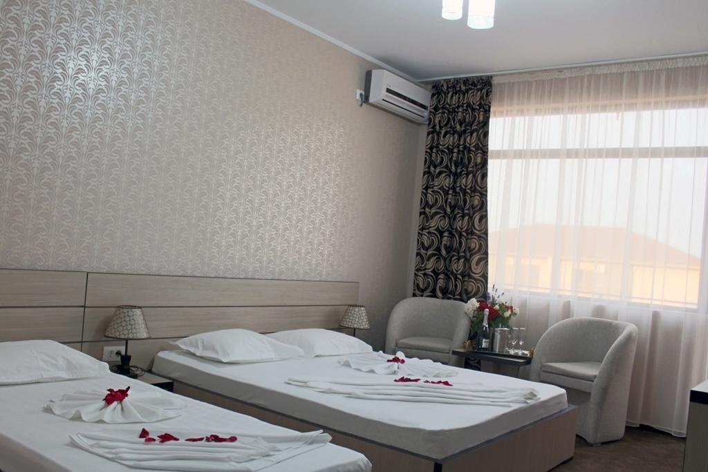 Hotel Cristal Năvodari Pokoj fotografie